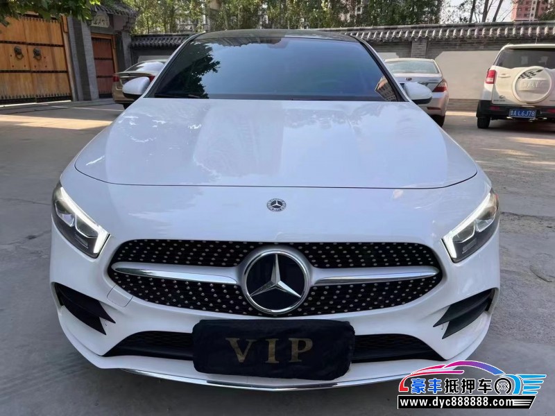 20年奔驰A轿车抵押车出售