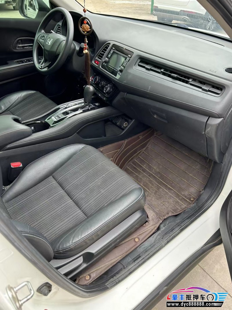 17年本田缤智轿车抵押车出售