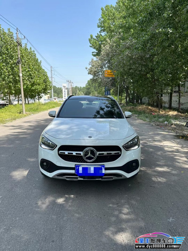 20年奔驰GLA轿车抵押车出售