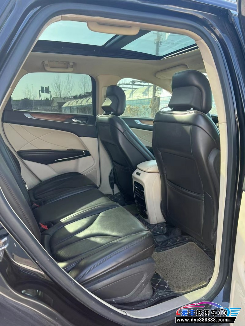 16年林肯MKC轿车抵押车出售