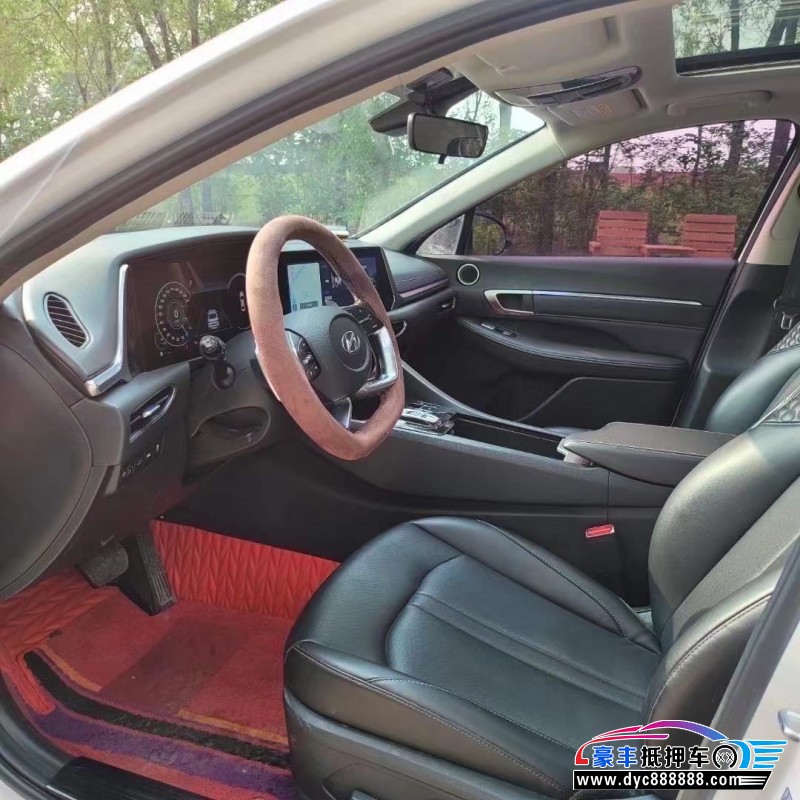 21年现代索纳塔轿车抵押车出售