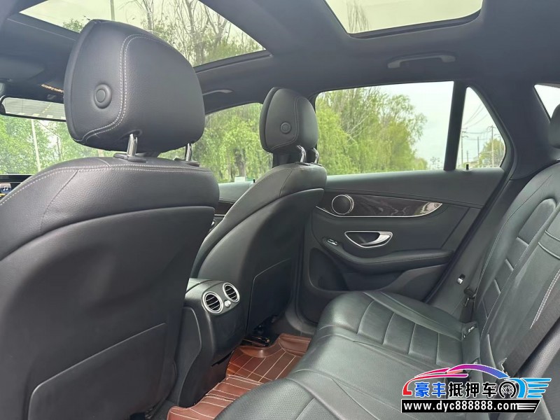 18年奔驰GLC轿车抵押车出售