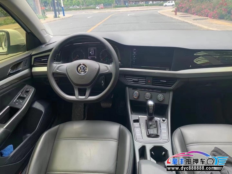 22年大众宝来轿车抵押车出售