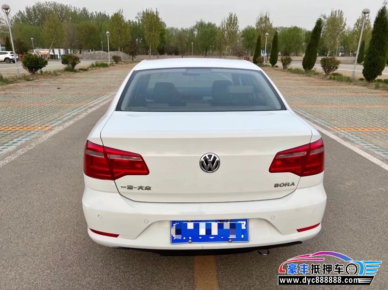 15年大众宝来轿车抵押车出售