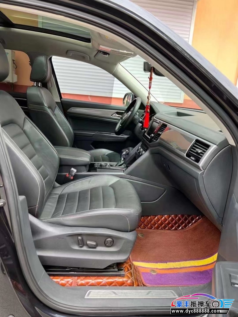 17年大众途昂轿车抵押车出售