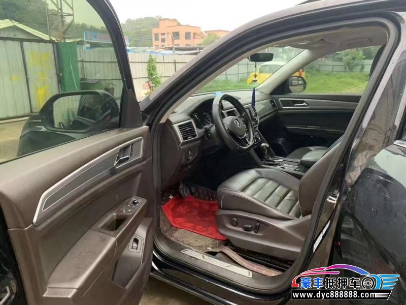 18年大众途昂轿车抵押车出售