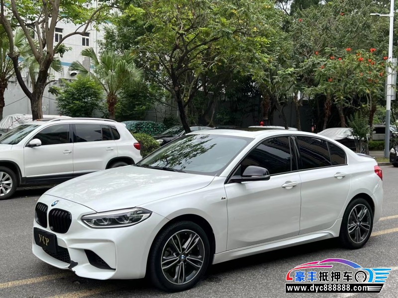 18年宝马1系轿车抵押车出售