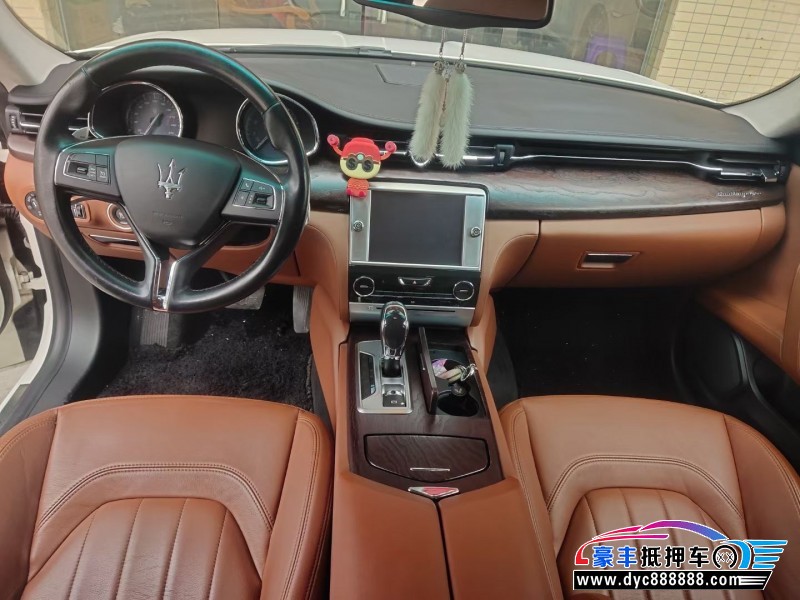 15年玛莎拉蒂总裁轿车抵押车出售