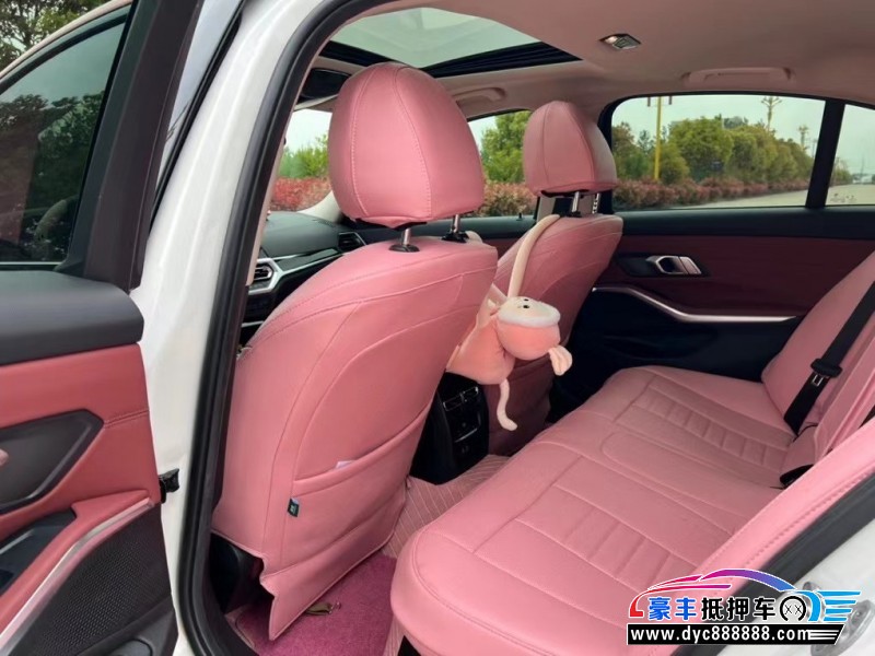 21年宝马3系轿车抵押车出售