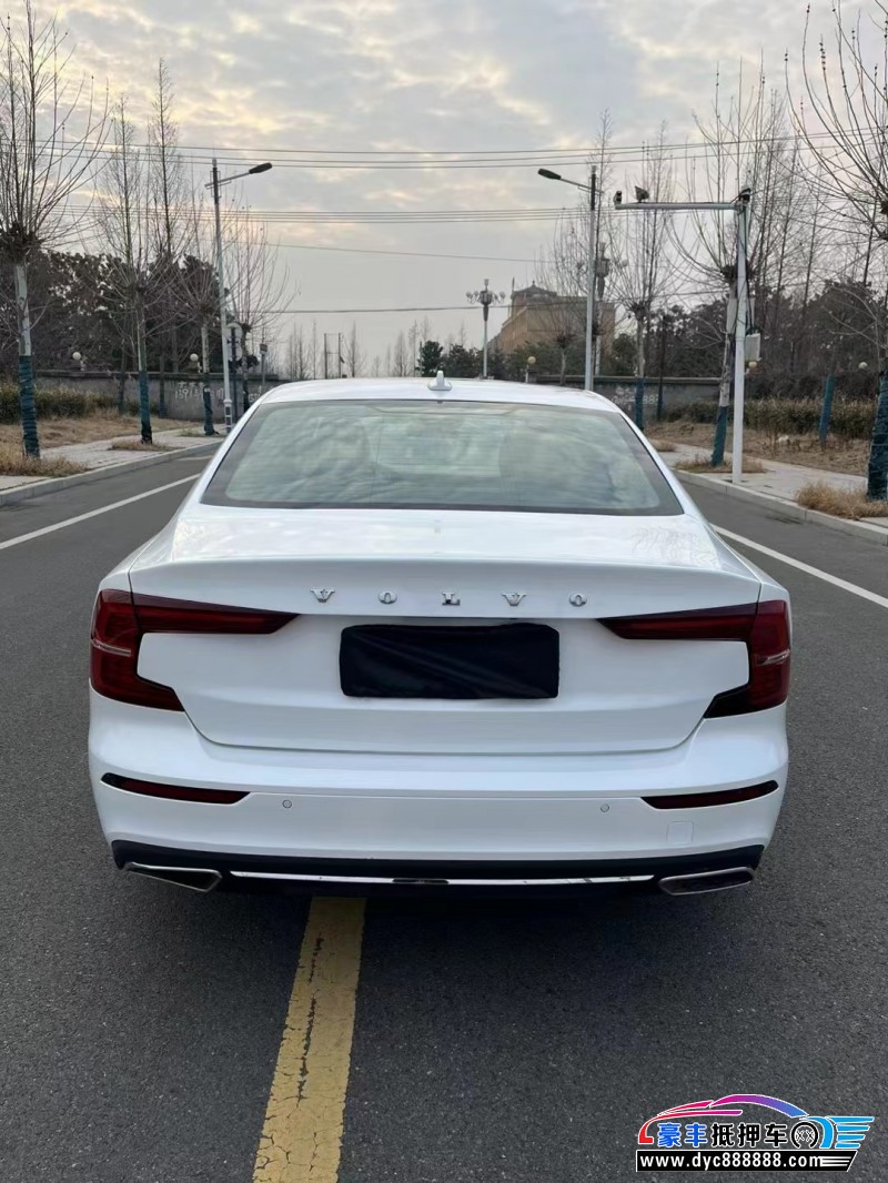 21年沃尔沃S60轿车抵押车出售