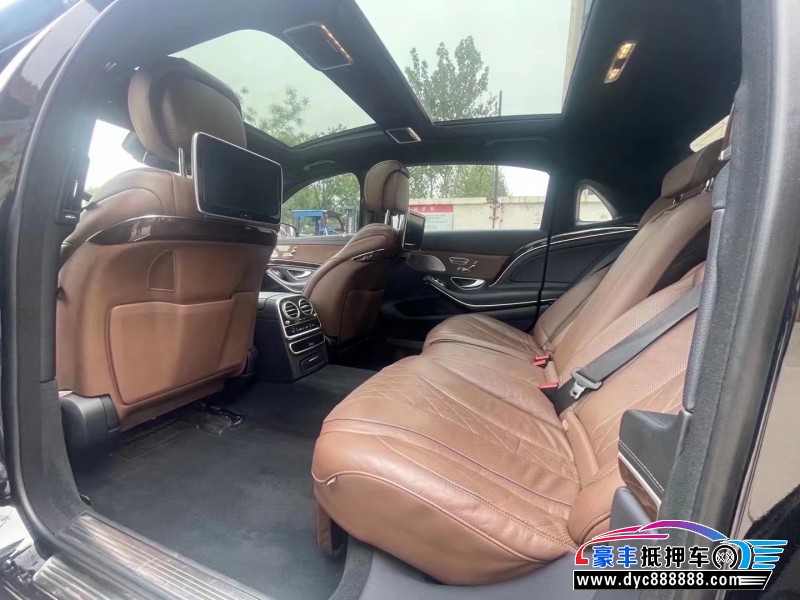 17年奔驰迈巴赫S级轿车抵押车出售