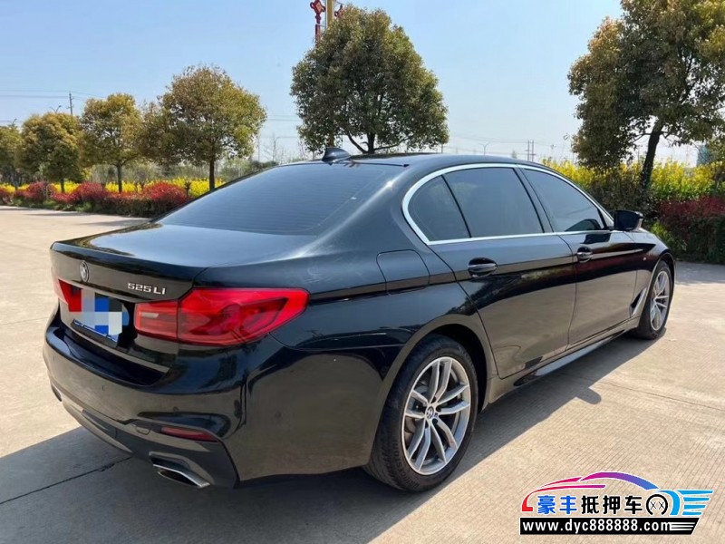 20年宝马5系轿车抵押车出售