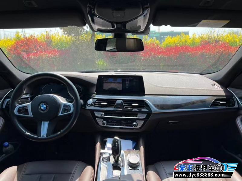 20年宝马5系轿车抵押车出售