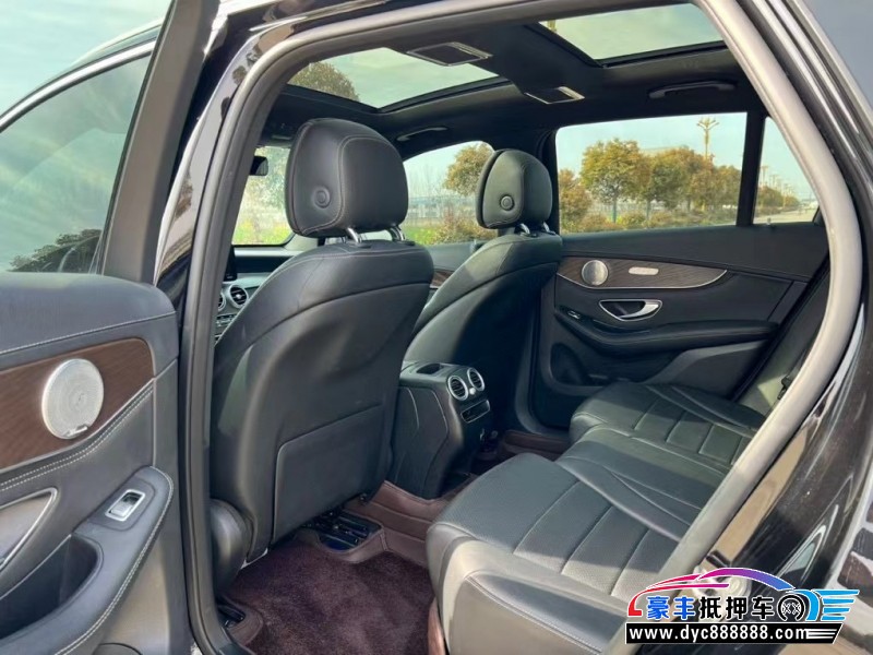 20年奔驰GLC轿车抵押车出售