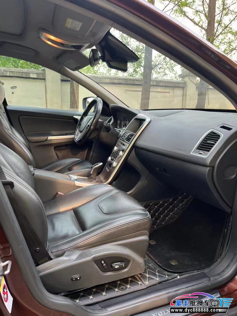 16年沃尔沃XC60轿车抵押车出售