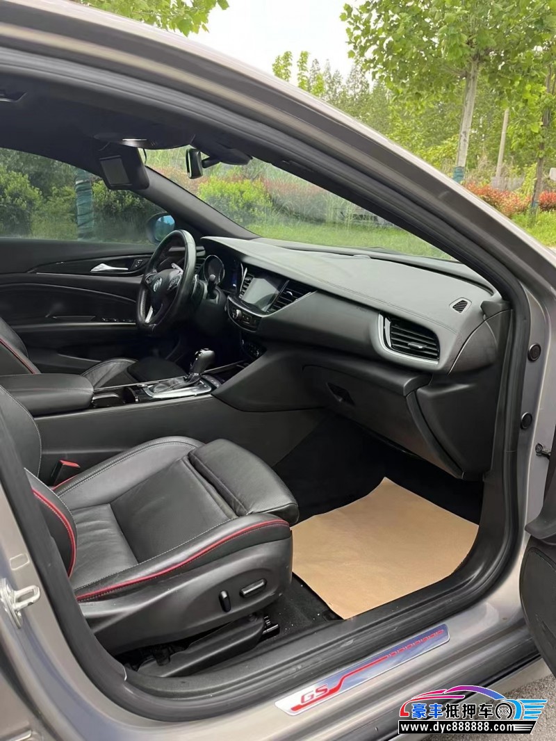 18年别克君威轿车抵押车出售