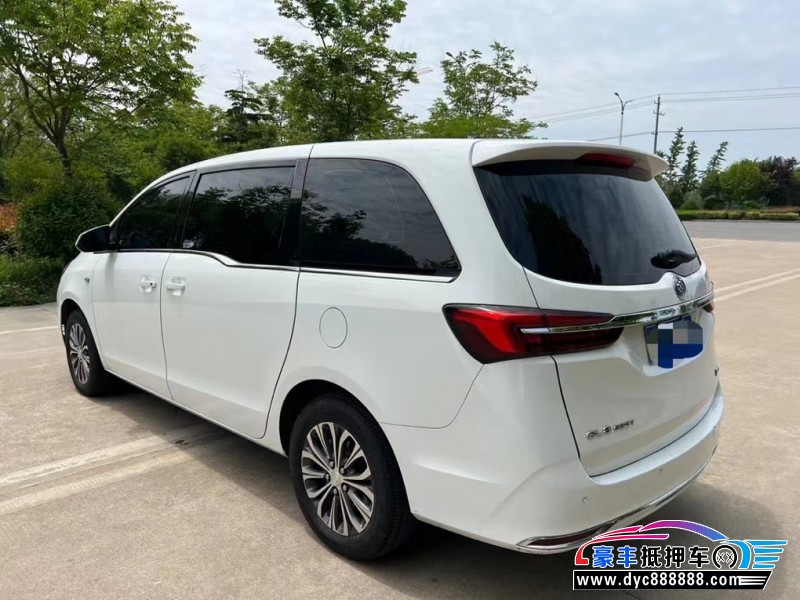 20年别克GL8轿车抵押车出售