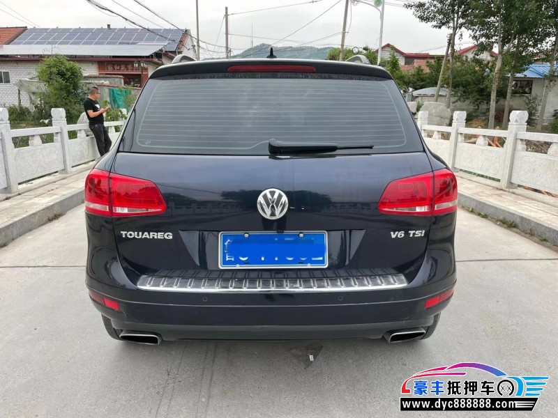 11年大众途锐轿车抵押车出售