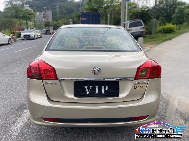 15年别克凯越轿车抵押车出售