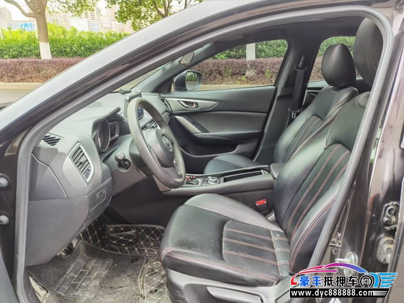 17年马自达CX-4轿车抵押车出售