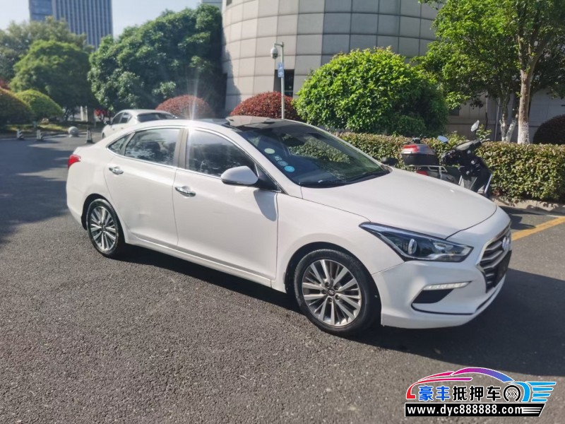 17年现代名图轿车抵押车出售