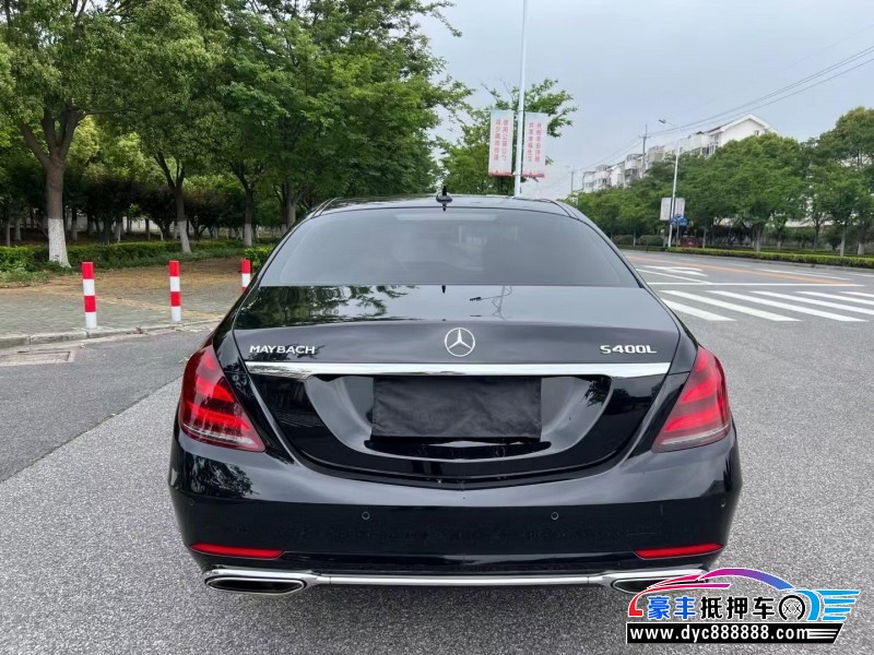 18年奔驰S级轿车抵押车出售