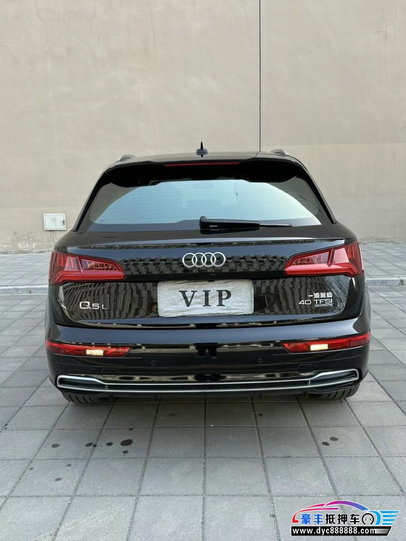21年奥迪Q5轿车抵押车出售