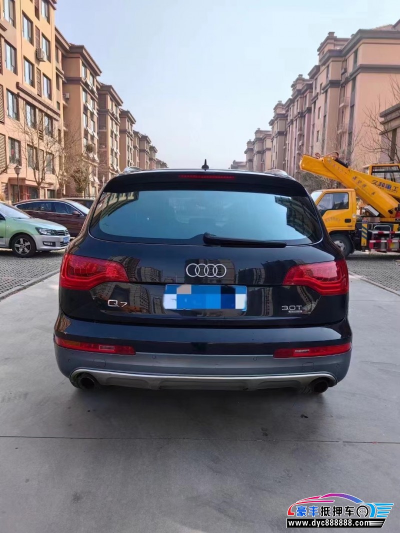 11年奥迪Q7轿车抵押车出售