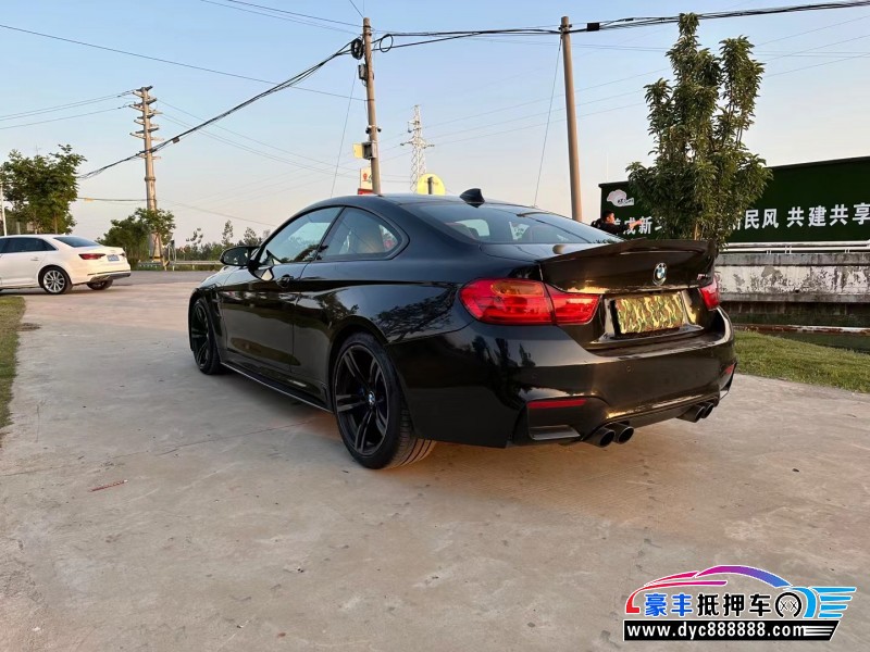 16年宝马M4轿车抵押车出售