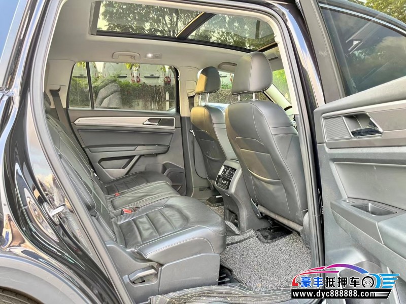 18年大众途昂轿车抵押车出售