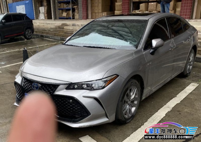 22年丰田亚洲龙轿车抵押车出售