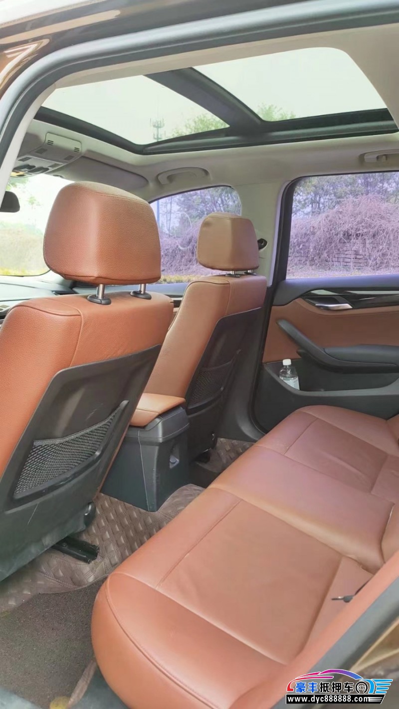 15年宝马X1轿车抵押车出售