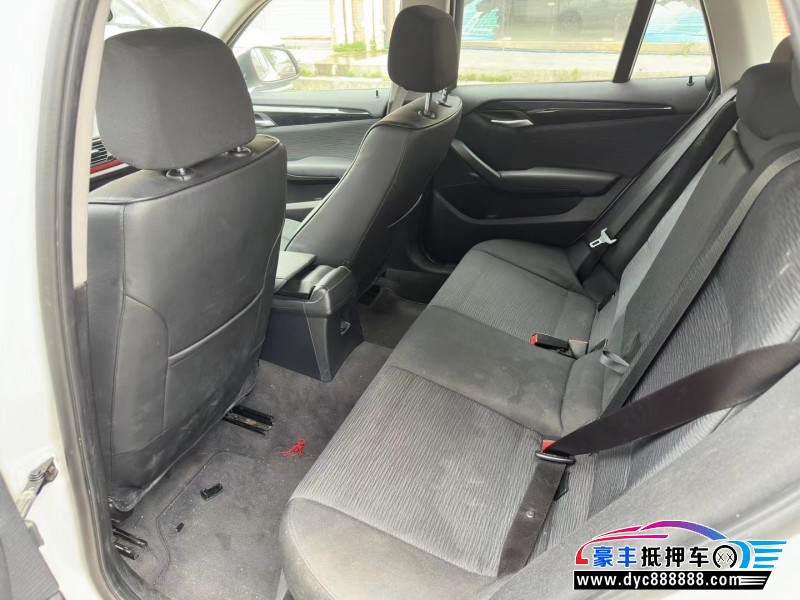 16年宝马X1轿车抵押车出售