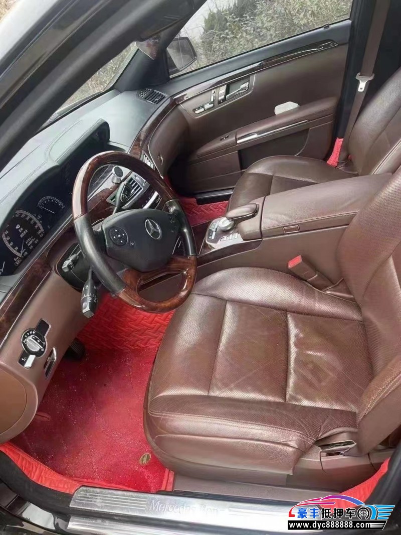 10年奔驰S级轿车抵押车出售