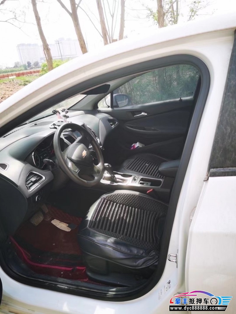17年雪佛兰科鲁兹轿车抵押车出售
