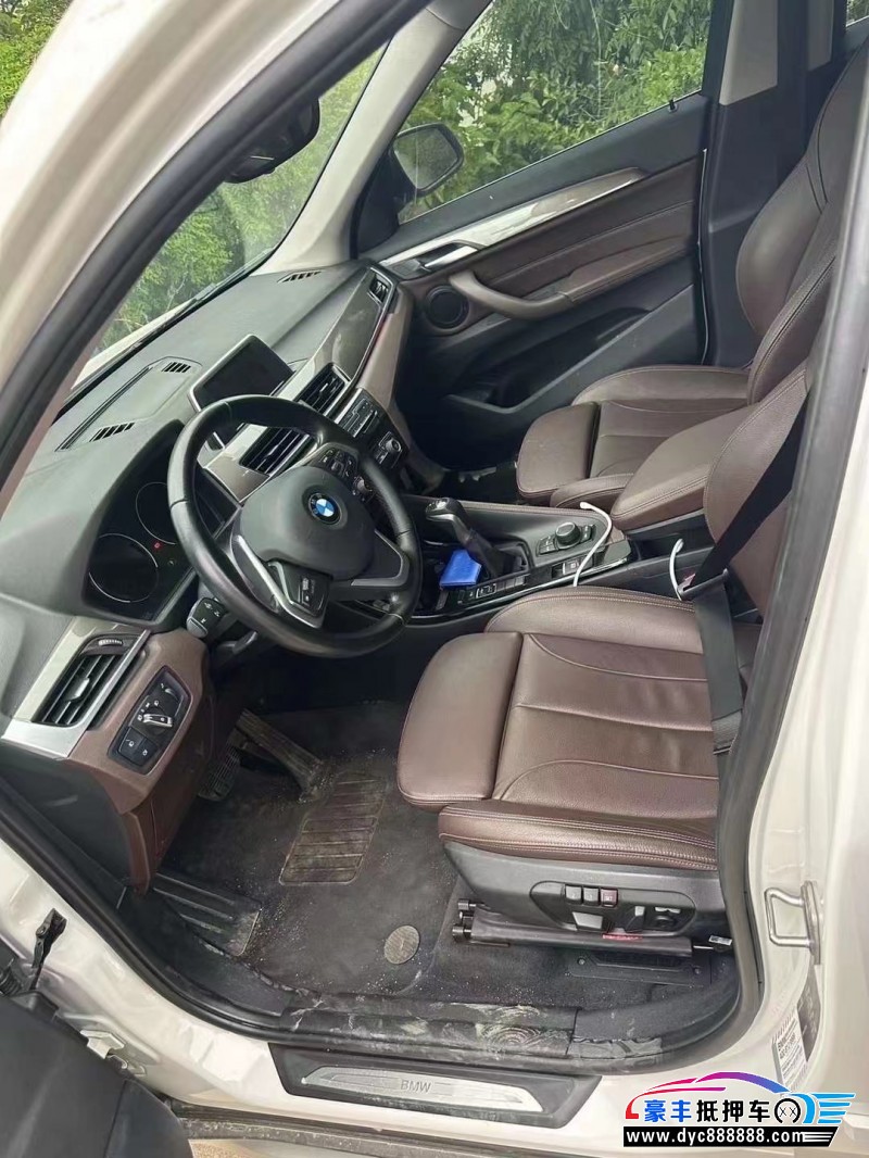 19年宝马X1轿车抵押车出售