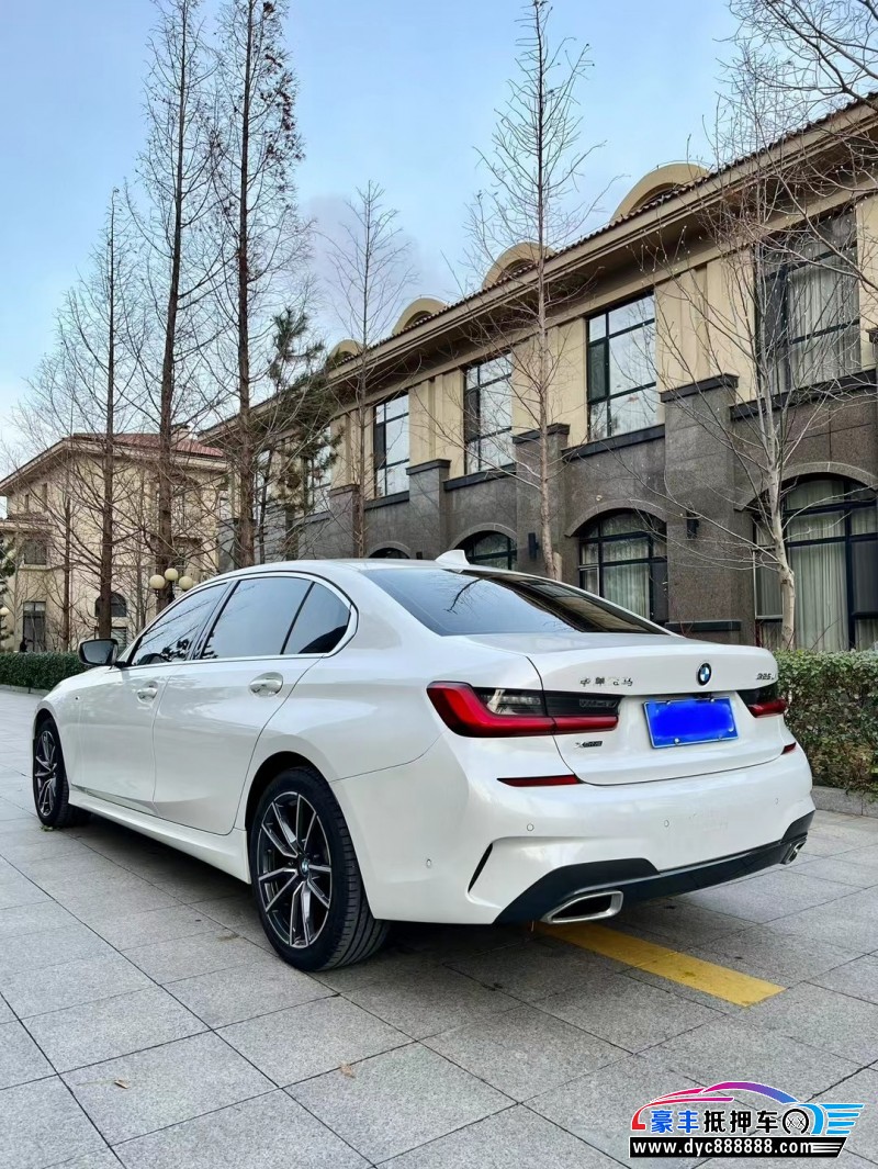 21年宝马3系轿车抵押车出售