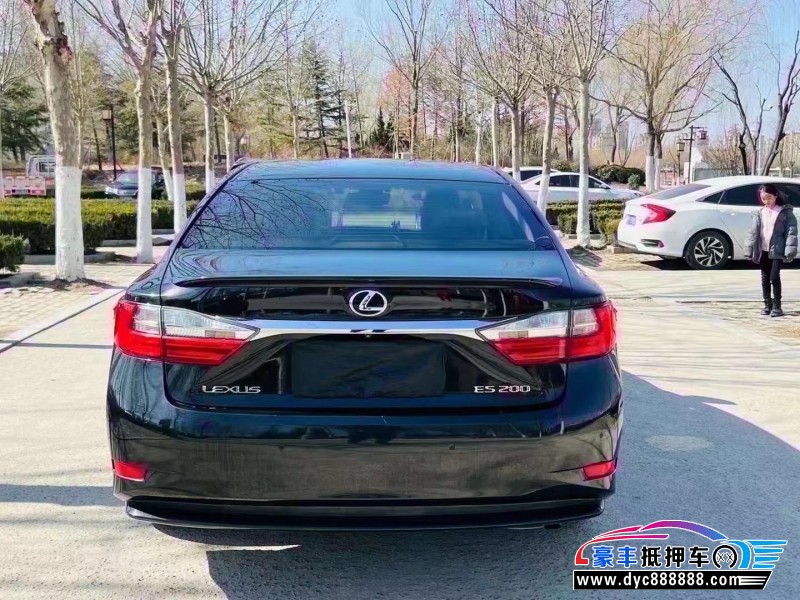 16年雷克萨斯ES轿车抵押车出售