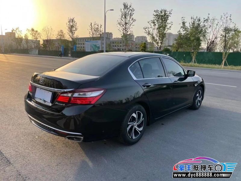 16年本田雅阁轿车抵押车出售