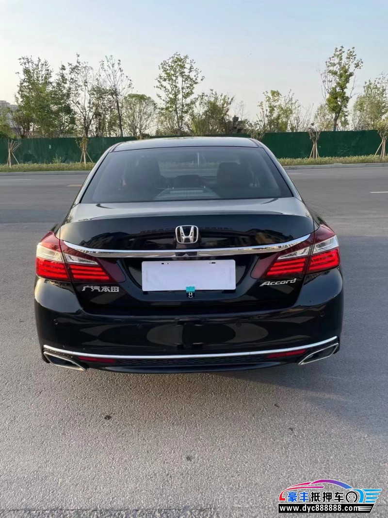 16年本田雅阁轿车抵押车出售