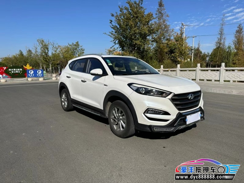 18年现代途胜轿车抵押车出售