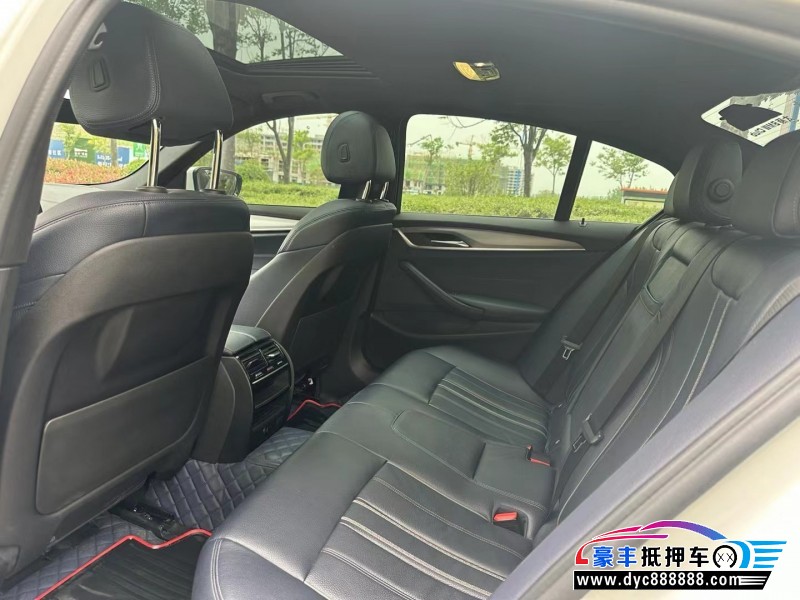 18年宝马5系轿车抵押车出售