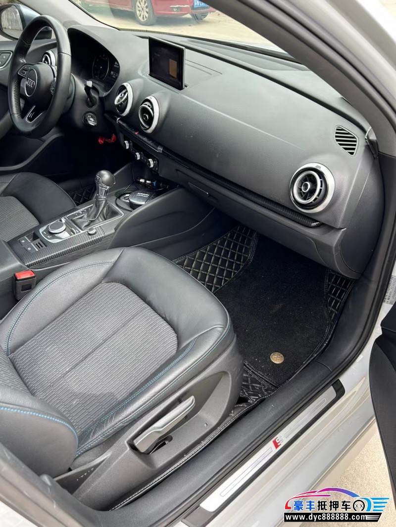 19年奥迪A3轿车抵押车出售