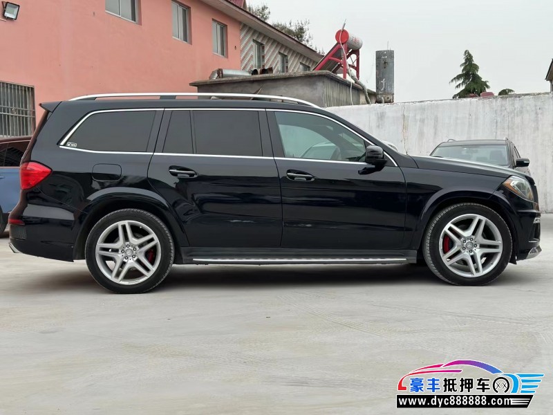 14年奔驰GL轿车抵押车出售