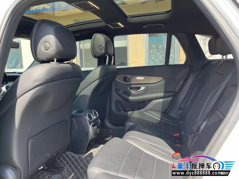 20年奔驰GLC轿车抵押车出售