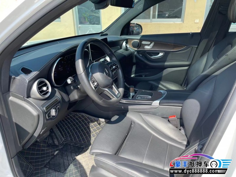 20年奔驰GLC轿车抵押车出售