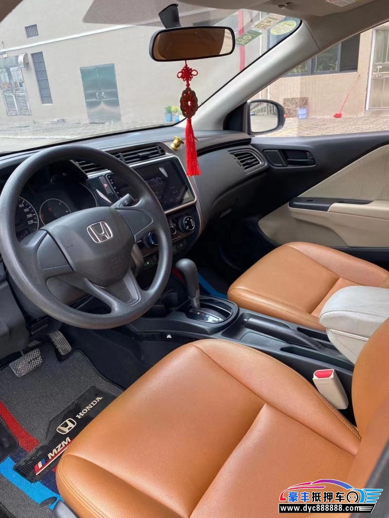 18年本田锋范轿车抵押车出售