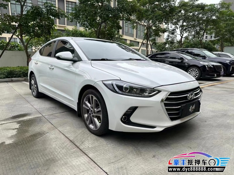 17年现代领动轿车抵押车出售