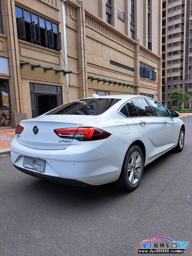 18年别克君威轿车抵押车出售