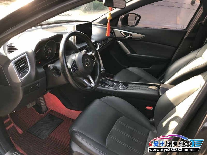 17年马自达CX-4轿车抵押车出售